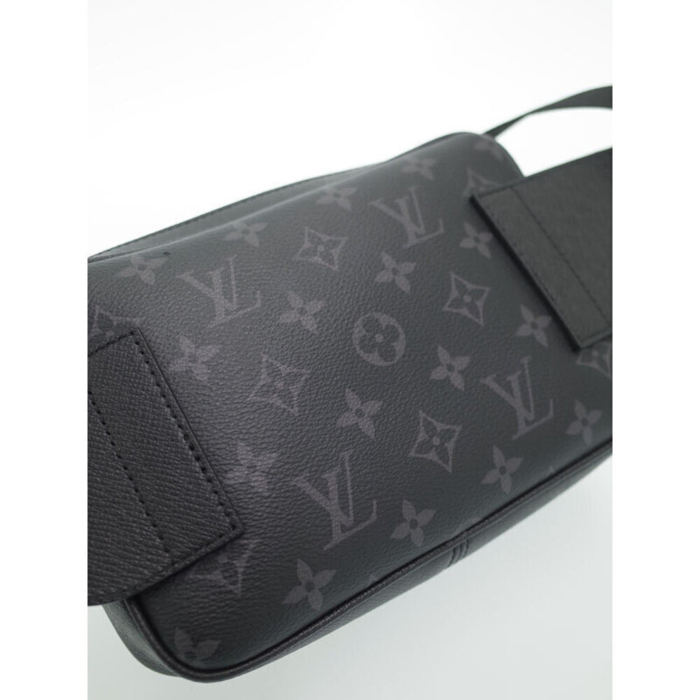 Louis Vuitton Outdoor Taiga Rama Bum Leather Body Black Bag - Picture 8 of 9